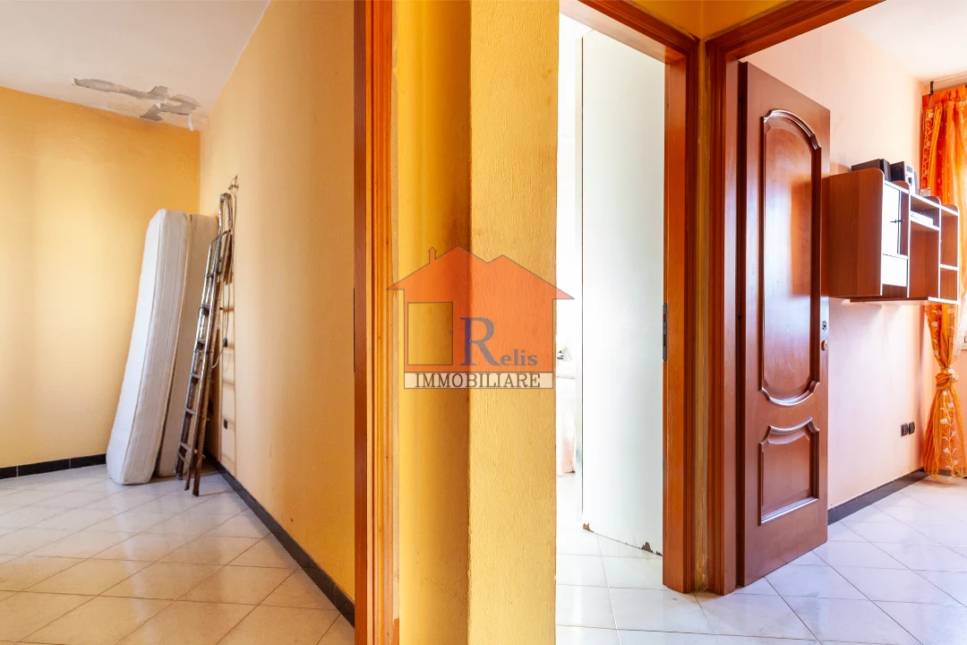 Relis Immobiliare – Casa indipendente bilivelli in vendita – 10 – Vista camere – Via Farina – Quartu Sant’Elena Casa indipendente bilivelli