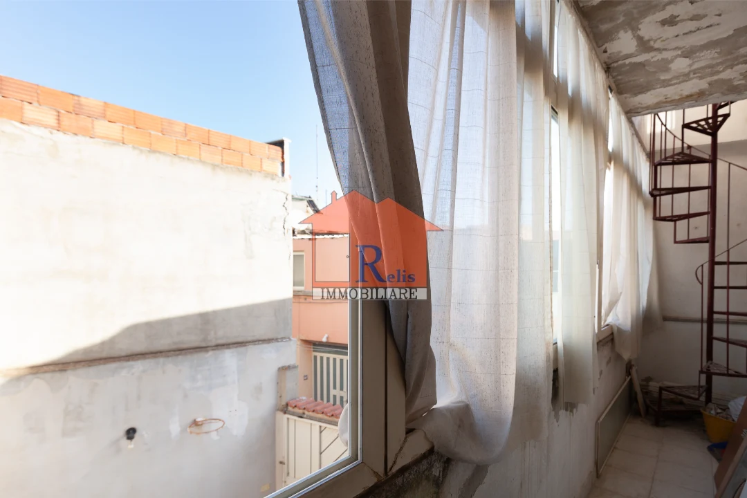 Relis Immobiliare – Casa indipendente bilivelli in vendita – 14 – Balcone – Via Farina – Quartu Sant’Elena Casa indipendente bilivelli