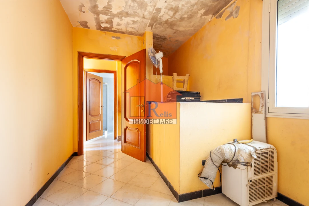 Relis Immobiliare – Casa indipendente bilivelli in vendita – 8 – Camera 2 – Via Farina – Quartu Sant’Elena Casa indipendente bilivelli