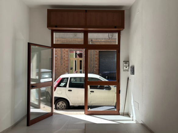 Locale commerciale